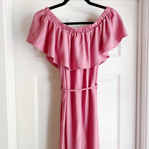 ONE LEFT Off Shoulder Ruffle Maxi Dress Pink Small - Picture 4 of 7
